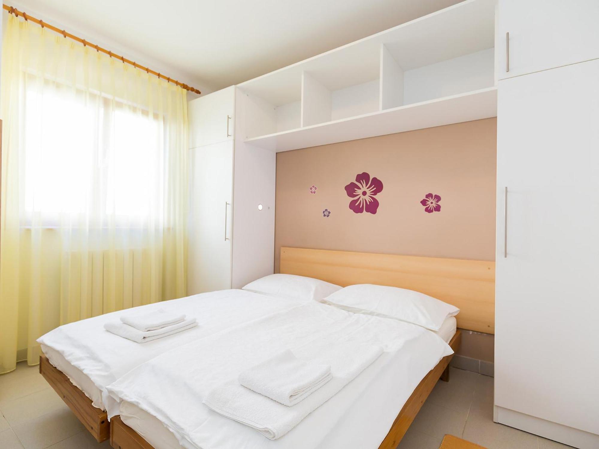 פורץ Ulika Rooms & Apartments מראה חיצוני תמונה