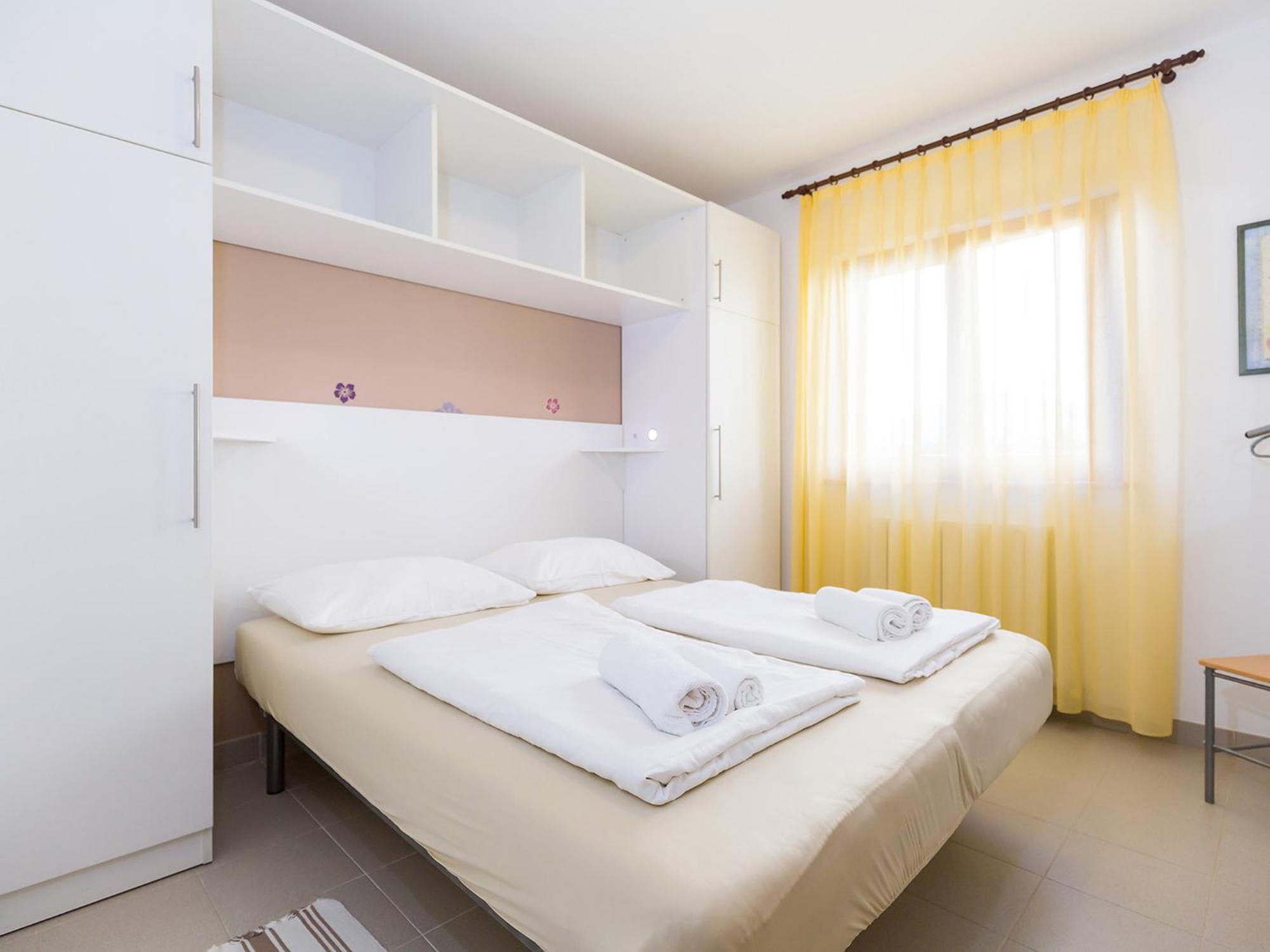 פורץ Ulika Rooms & Apartments מראה חיצוני תמונה