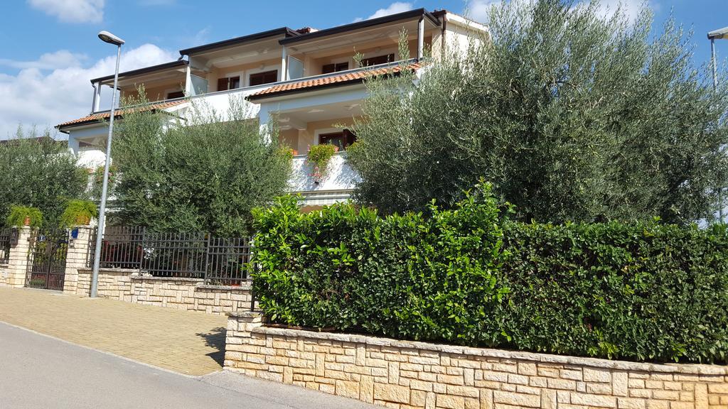 פורץ Ulika Rooms & Apartments מראה חיצוני תמונה